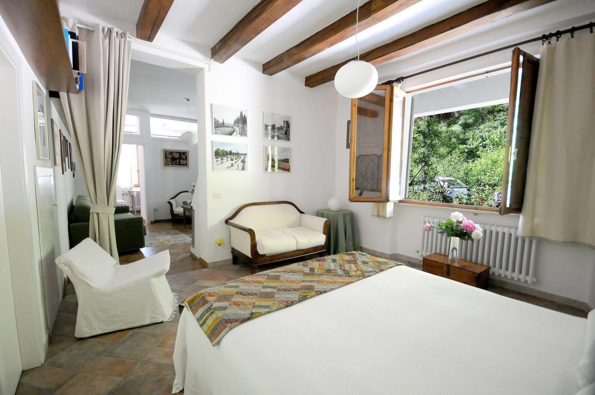 Casa Disma Urbino Bed and Breakfast Esterno foto